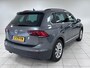 Volkswagen Tiguan 1.4 TSI ACT Comfortline Business | TREKHAAK | NAVIGATIE | PARKEERSENSOREN VOOR-EN ACHTER | ZOMER-EN WINTERSET