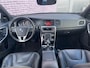 Volvo V60 2.0 T4 Polar+ Dynamic | Adaptieve cruise control | Trekhaak | Stoel/stuur verwarming | Kantel/schuifdak | 19" | Blis | Elektrisch verstelbare voorstoelen | Schakelflippers |