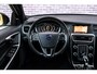 Volvo V60 2.0 T4 Polar+ Dynamic | Adaptieve cruise control | Trekhaak | Stoel/stuur verwarming | Kantel/schuifdak | 19" | Blis | Elektrisch verstelbare voorstoelen | Schakelflippers |
