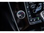Volvo V60 2.0 T4 Polar+ Dynamic | Adaptieve cruise control | Trekhaak | Stoel/stuur verwarming | Kantel/schuifdak | 19" | Blis | Elektrisch verstelbare voorstoelen | Schakelflippers |