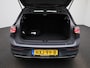 Volkswagen Golf 1.5 eHybrid Style Edition 204 PK| Origineel Nederlands | 1e Eigenaar | Navigatie | Stoelverwarming | Stuurwielverwarming | Artvelours Bekleding | Elektrische Bestuurderstoel Met Geheugen