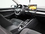 Volkswagen Golf 1.5 eHybrid Style Edition 204 PK| Origineel Nederlands | 1e Eigenaar | Navigatie | Stoelverwarming | Stuurwielverwarming | Artvelours Bekleding | Elektrische Bestuurderstoel Met Geheugen