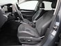 Volkswagen Golf 1.5 eHybrid Style Edition 204 PK| Origineel Nederlands | 1e Eigenaar | Navigatie | Stoelverwarming | Stuurwielverwarming | Artvelours Bekleding | Elektrische Bestuurderstoel Met Geheugen