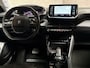 Peugeot 2008 1.2 PureTech Allure Sport 131Pk Automaat (VIRTUAL COCKPIT, APPLE CARPLAY, GROOT NAVI, KEYLESS, LEDER, SPORTSTOELEN, 360 CAMERA, GETINT GLAS, LM VELGEN, NIEUWE APK, NIEUWSTAAT)