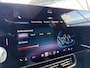 Mercedes-Benz CLA 200 Business Solution AMG 58 kWh | Night | Panoramadak | Premium Plus | Superscreen | Trekhaak | Head-Up | Burmester | 19" LM velgen |