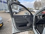 Volvo XC60 B4 Mild-Hybrid Momentum | Trekhaak |  Apple Carplay | Cruise Control | Climate Pack |