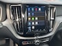 Volvo XC60 B4 Mild-Hybrid Momentum | Trekhaak |  Apple Carplay | Cruise Control | Climate Pack |