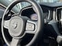 Volvo XC60 B4 Mild-Hybrid Momentum | Trekhaak |  Apple Carplay | Cruise Control | Climate Pack |