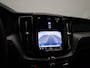 Volvo XC60 2.0 B4 Mild-Hybrid Momentum | Trekhaak 2300KG | Navigatie | Apple Carplay / Android Auto | Virtual Cockpit | Cruise Control | Stoel- Stuur Verwarming | Achteruitrijcamera | Elektrische Achterklep | Lichtmetalen Velgen | Lage km stand