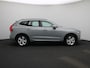 Volvo XC60 2.0 B4 Mild-Hybrid Momentum | Trekhaak 2300KG | Navigatie | Apple Carplay / Android Auto | Virtual Cockpit | Cruise Control | Stoel- Stuur Verwarming | Achteruitrijcamera | Elektrische Achterklep | Lichtmetalen Velgen | Lage km stand