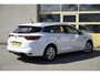 Renault Megane Estate 1.3 TCe 141PK! Business Zen BJ2021 Led V+A | Dynamische knipperlichten | Pdc | Trekhaak | App-Connect | Navi | Climate control | Cruise control | Getint glas