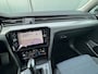 Volkswagen Passat Variant 1.4 TSI PHEV * Camera * Stoelverwarming * Lane-assistent *