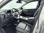 Hyundai Kona Electric EV Premium 64 kWh | Soh 96.2% | Leder | Navigatie & carplay | adap cruise | elektrisch verstelbare stoel |