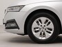 Skoda Octavia Combi 1.0 e-TSI Business Edition | Apple Carplay | Navigatie | Parkeersensoren voor en achter | Wifi | Spraakbediening | Cruise control | Bluetooth |
