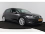 Volkswagen Golf 1.5 TSI Highline Business R-Line (NAVIGATIE, STOELVERWARMING, LED, MASSAGE STOELEN, PDC)