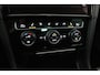 Volkswagen Golf 1.5 TSI Highline Business R-Line (NAVIGATIE, STOELVERWARMING, LED, MASSAGE STOELEN, PDC)
