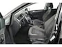 Volkswagen Golf 1.5 TSI Highline Business R-Line (NAVIGATIE, STOELVERWARMING, LED, MASSAGE STOELEN, PDC)