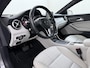 Mercedes-Benz CLA 200 Ambition Trekhaak | Navigatie | LMV | NAP |