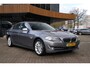 BMW 5-Serie 530i Upgrade Edition|Rijklaar!|Carplay|ACC|Schuifdak|Camera Voor+Achter|Standkachel|