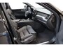 Volvo XC60 T6 350PK AWD Plus Black Edition | Facelift | Pano-dak | Premium Pack | Lighting Pack