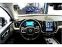Volvo XC60 2.0 T8 AWD 335kW/456pk Aut8 Recharge Ultra Dark Edition LUCHTVERING + BOWERS&WILKINS + PANORAMADAK + BLIS + HEAD-UP + PILOT ASSIST + V&A STOEL-&STUURVERWARMING + ADAPT.CRUISE + GOOGLE DASH&SERVICES + STOELVENTILATIE&-MASSAGE + 360 CAMERA + 21" LM-VELGEN!!