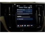 Volvo XC60 2.0 T8 AWD 335kW/456pk Aut8 Recharge Ultra Dark Edition LUCHTVERING + BOWERS&WILKINS + PANORAMADAK + BLIS + HEAD-UP + PILOT ASSIST + V&A STOEL-&STUURVERWARMING + ADAPT.CRUISE + GOOGLE DASH&SERVICES + STOELVENTILATIE&-MASSAGE + 360 CAMERA + 21" LM-VELGEN!!