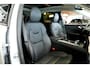Volvo XC60 2.0 T8 AWD 335kW/456pk Aut8 Recharge Ultra Dark Edition LUCHTVERING + BOWERS&WILKINS + PANORAMADAK + BLIS + HEAD-UP + PILOT ASSIST + V&A STOEL-&STUURVERWARMING + ADAPT.CRUISE + GOOGLE DASH&SERVICES + STOELVENTILATIE&-MASSAGE + 360 CAMERA + 21" LM-VELGEN!!