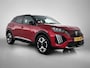 Peugeot e-2008 SUV EV GT 54 kWh 156pk | NIEUW MODEL | 406km WLTP Actieradius | Navigatie | Camera v+a | Climate Control | Full Led koplampen | Parkeersensoren v+a | Keyless | Cruise Control | Dodehoeksensor | DAB+ radio | Half lederen sportstoelen | Draadloze Apple Carplay / Android Auto + telefoonlader | Donker getint glas | 17" lichtmetalen velgen |