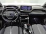 Peugeot e-2008 SUV EV GT 54 kWh 156pk | NIEUW MODEL | 406km WLTP Actieradius | Navigatie | Camera v+a | Climate Control | Full Led koplampen | Parkeersensoren v+a | Keyless | Cruise Control | Dodehoeksensor | DAB+ radio | Half lederen sportstoelen | Draadloze Apple Carplay / Android Auto + telefoonlader | Donker getint glas | 17" lichtmetalen velgen |