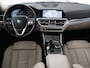 BMW 3-Serie 320i High Executive Edition | Panoramadak | Leder | Stoel & Stuurverwarming | Adaptive Cruise | Sfeerverlichting