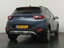 Kia Stonic 1.0 T-GDi MHEV DynamicPlusLine Automaat - Climate Control - Navigatie - Apple Carplay/Android Auto - DAB - Stoel/Stuurverwarming Fabrieksgarantie 07-08-2031 of 150.000 km