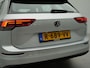Volkswagen Golf Variant 1.0 TSI Life business | Apple Carplay | Navigatie | Parkeersensoren voor en achter | Bluetooth | Start/stop systeem | Stoelverwarming |