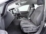 Volkswagen Golf 1.4 eHybrid Style | Navigatie | Camera | ACC | Carplay | Side Assist | 16'' |