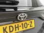 Toyota Yaris 1.5 Hybrid 115 Dynamic Comfort Pack | BTW voertuig | Dodehoek detectie | Stoel+stuurverwarming | Parkeersensoren voor+achter | Draadloze telefoonlader | Apple CarPlay/Android Auto | Cruise Control Adaptive | Climate Control |