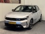 Opel Corsa 1.2 TURBO GS NAVIGATIE VIA APPLE CARPLAY/ANDROID CRUISE CONTROL RIJSTROOKSENSOREN DODEHOEKSENSOREN ACHTERUITRIJCAMERA 17" LICHTMETALEN VELGEN ZEER MOOI !!