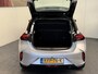 Opel Corsa 1.2 TURBO GS NAVIGATIE VIA APPLE CARPLAY/ANDROID CRUISE CONTROL RIJSTROOKSENSOREN DODEHOEKSENSOREN ACHTERUITRIJCAMERA 17" LICHTMETALEN VELGEN ZEER MOOI !!