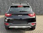 Kia Stonic 1.0 T-GDi MHEV DynamicLine Laatste kans! | Navigatie | Climate Control | Camera | PDC | Cruise Control | Lm Velgen | NIEUW VOORRAAD!