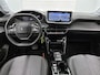Peugeot 208 Allure Hybrid 110pk Automaat | Navigatie | Climate Control | Cruise Control | Parkeersensoren v+a | Armsteun | Digitaal instrumentenpaneel | Draadloze Apple Carplay / Android Auto | DAB+ radio | All seasonbanden | Led koplampen | Donker getint glas | 16" lichtmetalen velgen |