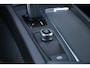 Volvo V60 2.0 B3 177PK Momentum Advantage Sport Pack | MORITZ LEDEREN BEKLEDING KLEUR ZWART MET COMFORTSTOELEN | STOELVERWARMING | STUURVERWARMING | VOORRUITVERWARMING | ACHTERUITRIJCAMERA | PARKEERSENSOREN V+A | EXTRA GETINTE ACHTERRUITEN | ZWARTE R-DESIGN GRILL | LED 19" 5-TRIPLE MATT BLACK / DIAMOND (R-DESIGN) VELGEN | EXTERIEUR STYLING MET DORPELVERBREDERS EN DEFLECTORS VOOR EN ACHTER | DIFFUSER MET DUBBEL GENINTEGREERDE UITLAAT EINDPIJPEN |