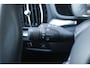 Volvo V60 2.0 B3 177PK Momentum Advantage Sport Pack | MORITZ LEDEREN BEKLEDING KLEUR ZWART MET COMFORTSTOELEN | STOELVERWARMING | STUURVERWARMING | VOORRUITVERWARMING | ACHTERUITRIJCAMERA | PARKEERSENSOREN V+A | EXTRA GETINTE ACHTERRUITEN | ZWARTE R-DESIGN GRILL | LED 19" 5-TRIPLE MATT BLACK / DIAMOND (R-DESIGN) VELGEN | EXTERIEUR STYLING MET DORPELVERBREDERS EN DEFLECTORS VOOR EN ACHTER | DIFFUSER MET DUBBEL GENINTEGREERDE UITLAAT EINDPIJPEN |