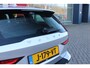 Volvo V60 2.0 B3 177PK Momentum Advantage Sport Pack | MORITZ LEDEREN BEKLEDING KLEUR ZWART MET COMFORTSTOELEN | STOELVERWARMING | STUURVERWARMING | VOORRUITVERWARMING | ACHTERUITRIJCAMERA | PARKEERSENSOREN V+A | EXTRA GETINTE ACHTERRUITEN | ZWARTE R-DESIGN GRILL | LED 19" 5-TRIPLE MATT BLACK / DIAMOND (R-DESIGN) VELGEN | EXTERIEUR STYLING MET DORPELVERBREDERS EN DEFLECTORS VOOR EN ACHTER | DIFFUSER MET DUBBEL GENINTEGREERDE UITLAAT EINDPIJPEN |