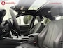 BMW 3-Serie 320i High Executive M-Sport 'AZURITSCHWARZ' 42.000 KM! Apple CarPlay | Schuif/Kanteldak | Leer | Sportstoelen