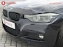 BMW 3-Serie 320i High Executive M-Sport 'AZURITSCHWARZ' 42.000 KM! Apple CarPlay | Schuif/Kanteldak | Leer | Sportstoelen