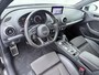 Audi A3 Limousine 35 TFSI S-Line | Navigatie | 18" | Parkeersensoren |