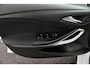 Opel Astra 1.2 Business Edition wit