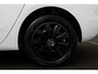 Opel Astra 1.2 Business Edition wit