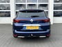 Renault Megane Estate 1.3 TCe Business Edition One Airco Trekhaak 1700kg trekgewicht Cruise control Head up display Parkeersensoren voor en achter Achterruitrijcamera Telefoonverbinding Stuurwielbediening 5-Persoons Navigatiesysteem Lichtmeta