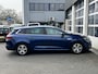 Renault Megane Estate 1.3 TCe Business Edition One Airco Trekhaak 1700kg trekgewicht Cruise control Head up display Parkeersensoren voor en achter Achterruitrijcamera Telefoonverbinding Stuurwielbediening 5-Persoons Navigatiesysteem Lichtmeta