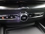 Volvo XC60 2.0 T6 Plug-in hybrid AWD Plus Black Edition 350PK Pano-Schuifdak, Trekhaak, 21" LM Velgen, 360gr. Camera, Head-Up Display, Elektr. Achterklep, Keyless, Memorystoel