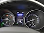 Toyota C-HR / C-HR+ 1.8 Hybrid Bi Tone | lage km-stand | PDC | Navigatie | BLIS |
